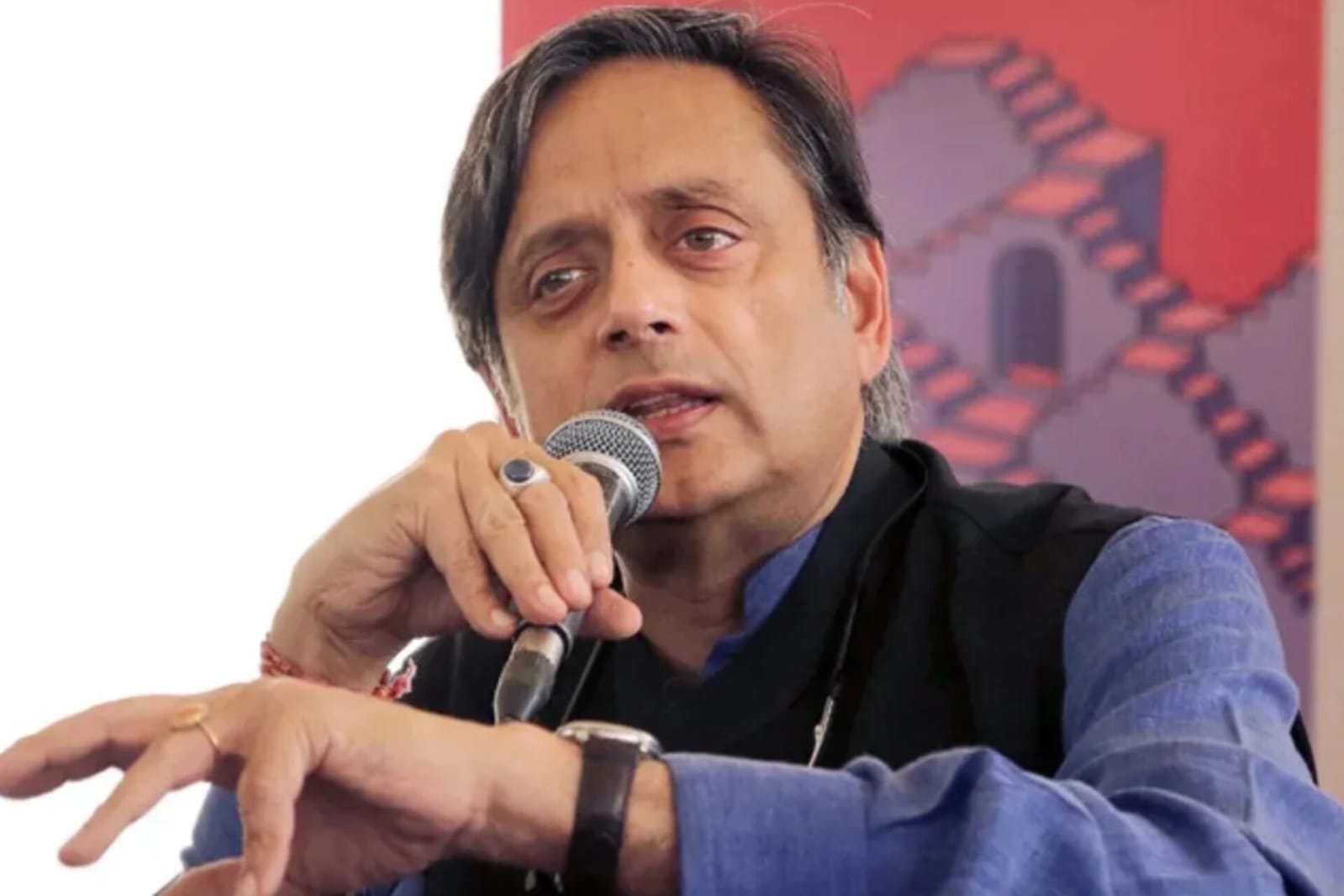 Shashi Tharoor